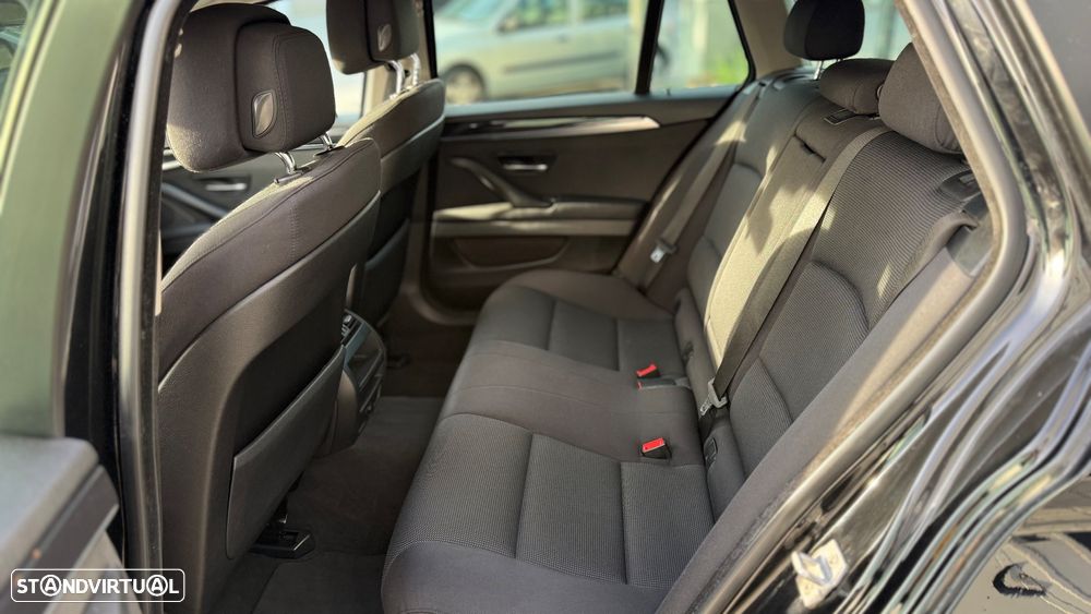BMW 520 d Auto - 10