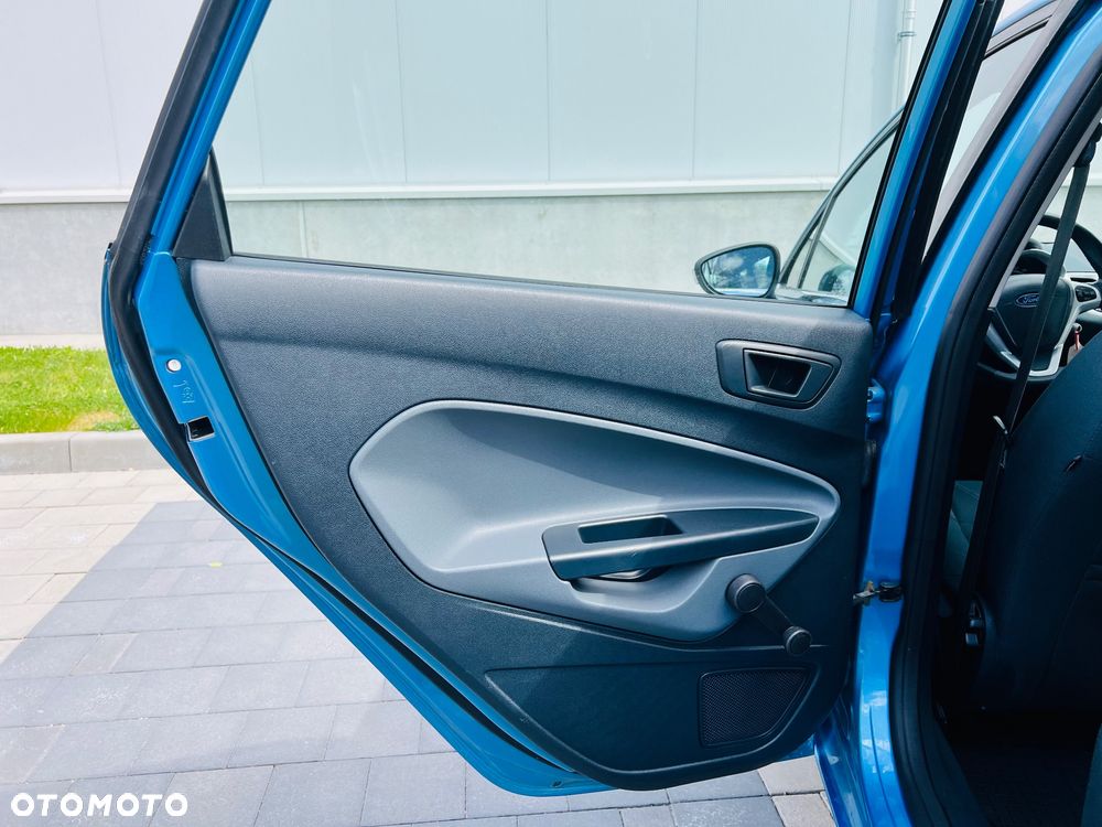 Ford Fiesta 1.25 Champions Edition - 25