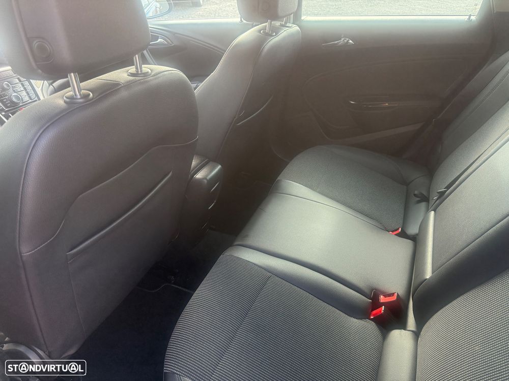 Opel Astra Sports Tourer 1.7 CDTi Cosmo S/S - 24