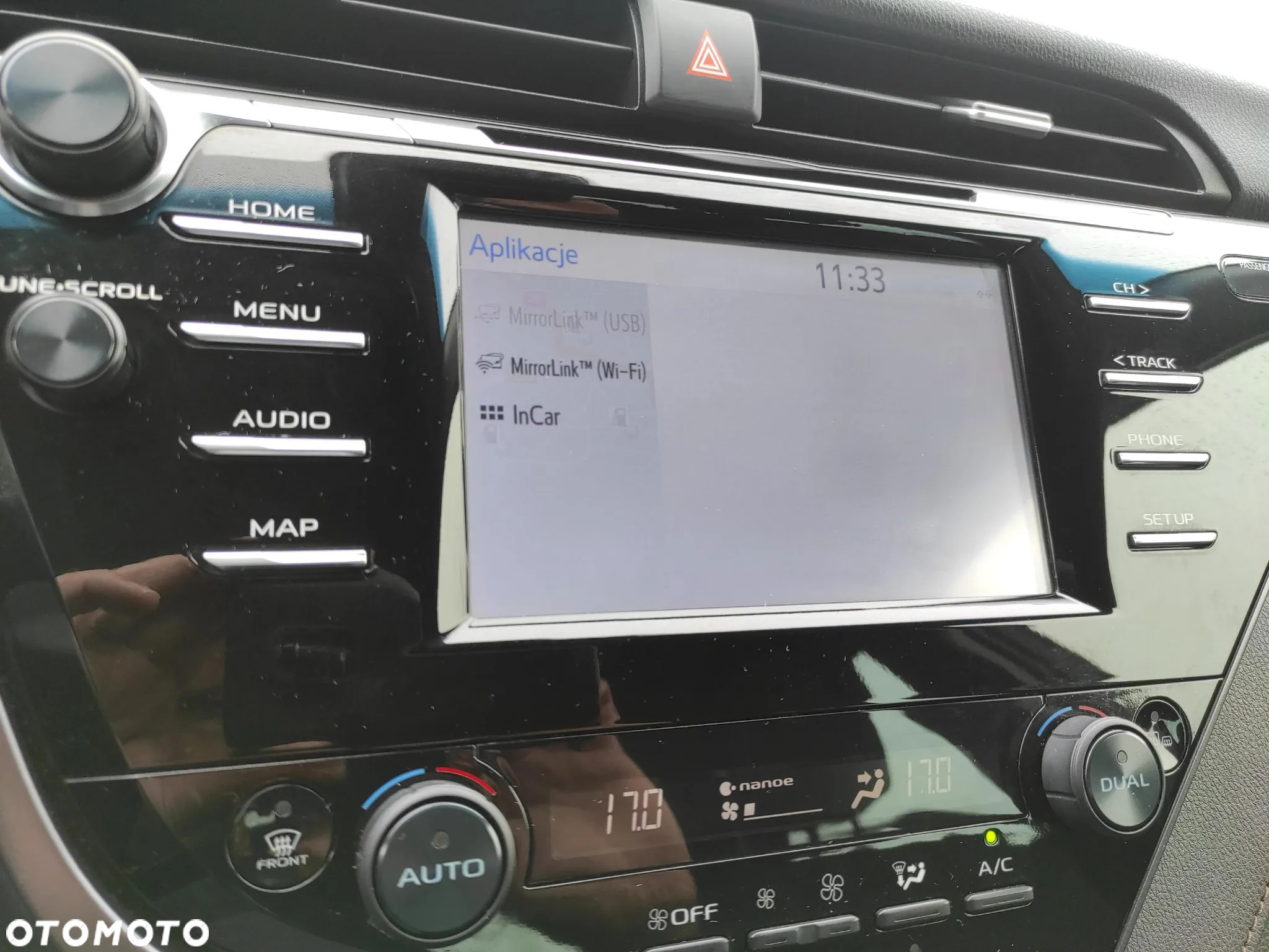 Toyota Camry 2.5 Hybrid Comfort CVT - 25