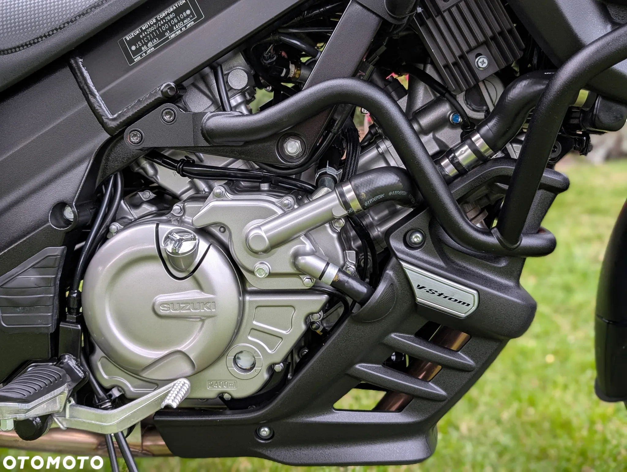 Suzuki V-STROM - 8
