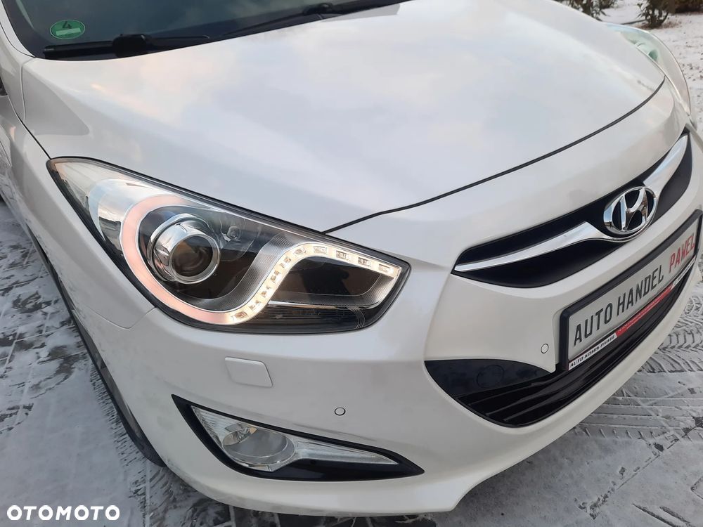 Hyundai i40 i40cw 1.7 CRDi Automatik Fifa World Cup Edition - 11