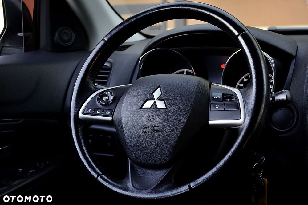 Mitsubishi ASX 1.8 DI-D 4WD Diamant Edition - 17