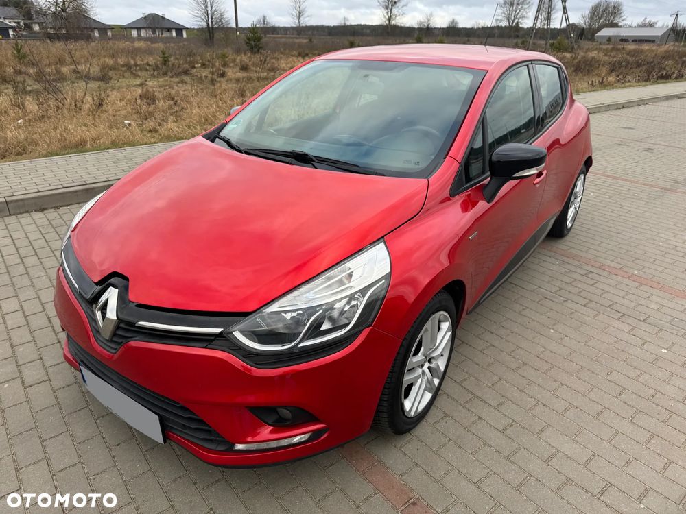 Renault Clio - 22
