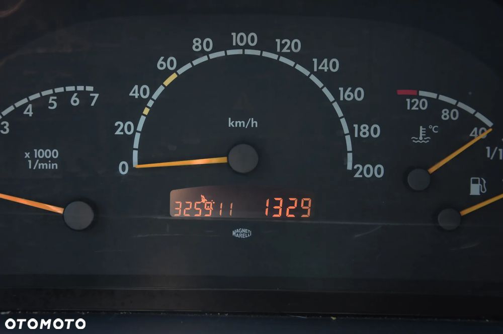 Mercedes-Benz Vito - 37
