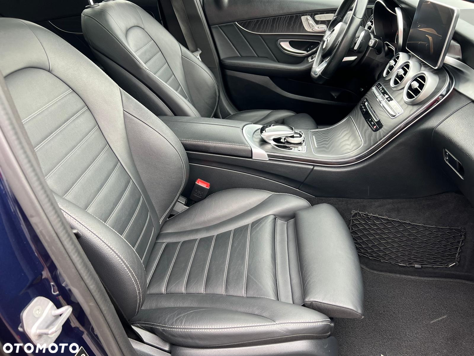 Mercedes-Benz Klasa C 250 d 4Matic T 9G-TRONIC AMG Line - 10