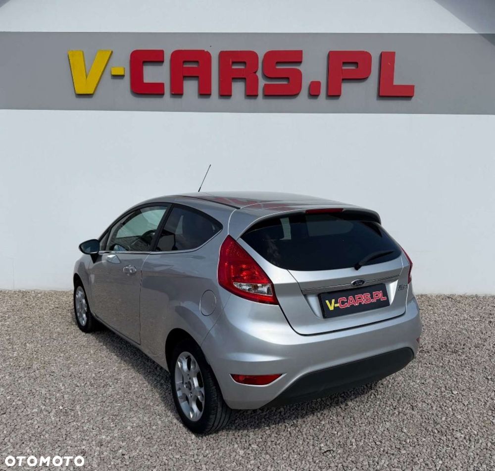Ford Fiesta - 10