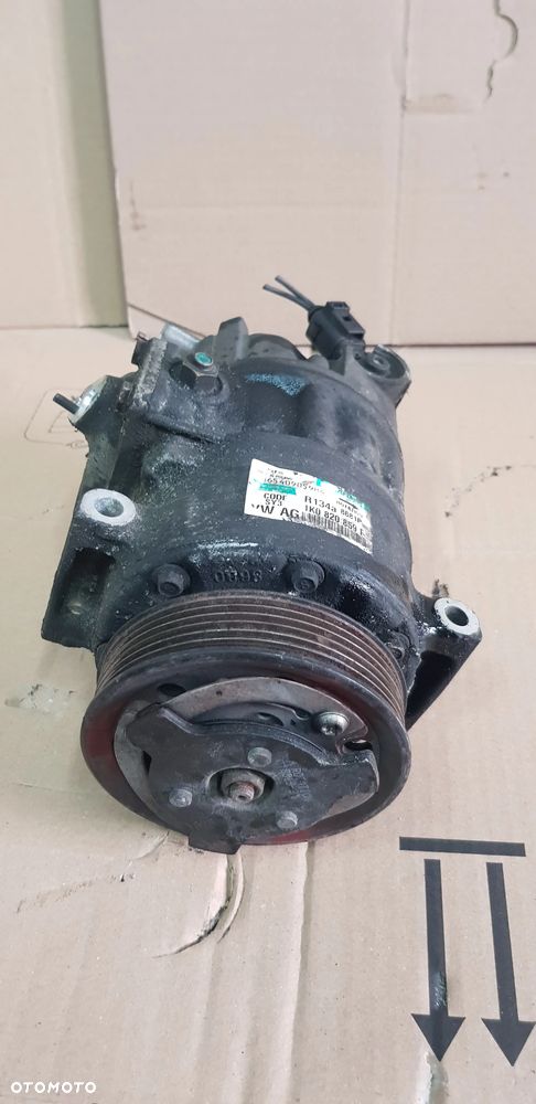 Kompresor klimatyzacji 1K0820859F Vw Passat Golf Caddy Touran Altea Toledo Seat Skoda Octavia II - 1