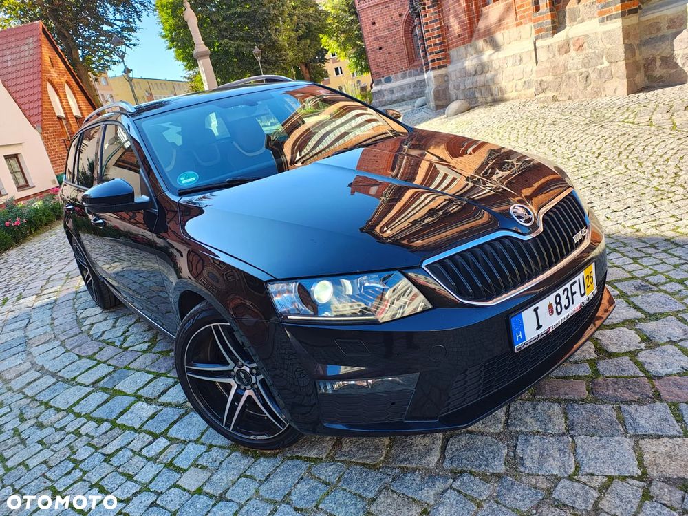 Skoda Octavia Combi 2.0 TDI RS - 3
