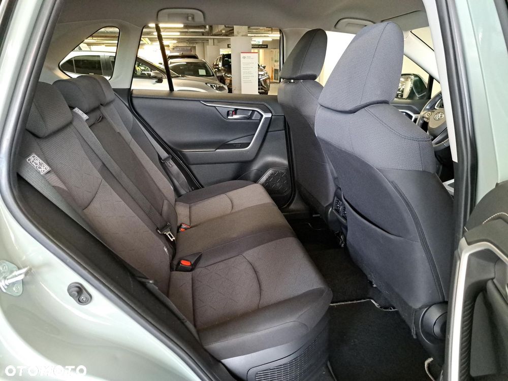 Toyota RAV4 - 12