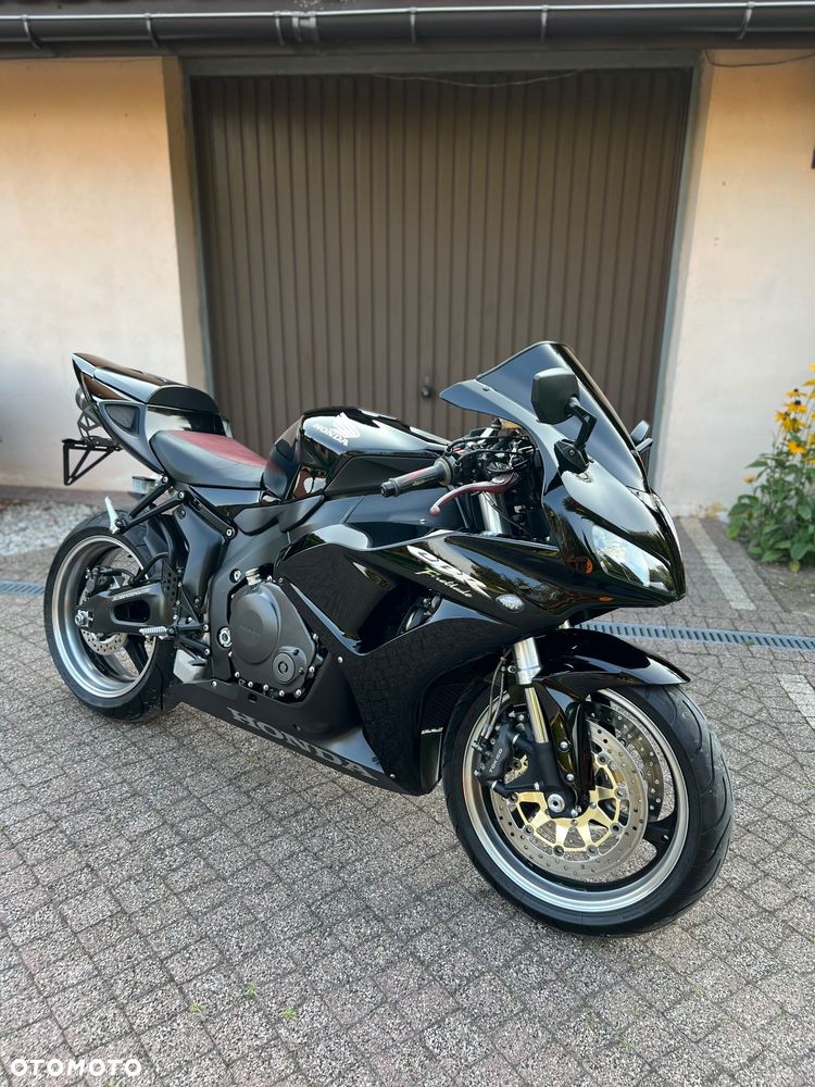 Honda CBR - 27