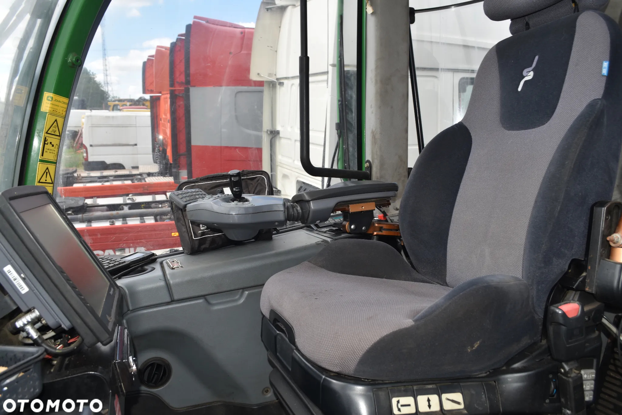 John Deere 1210E - 18