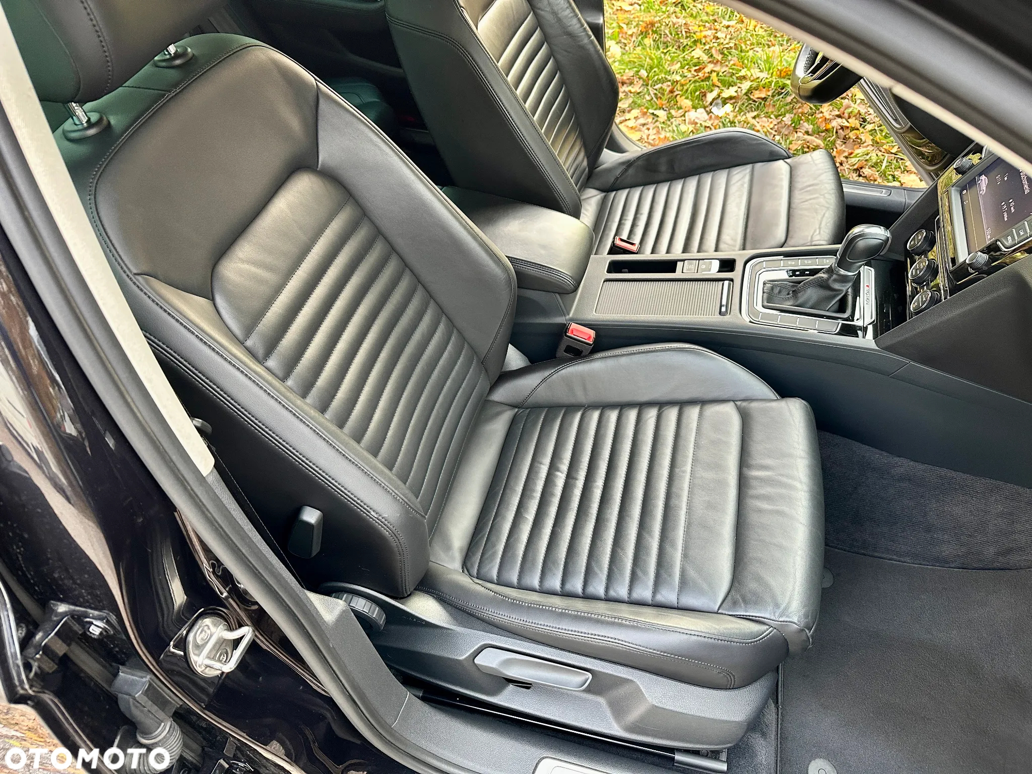 Volkswagen Passat 2.0 TDI Bi-Turbo BMT 4Mot Highline DSG - 12