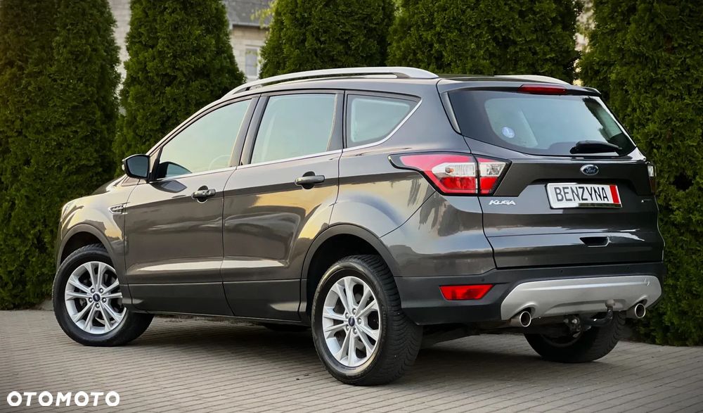 Ford Kuga 1.5 EcoBoost 2x4 Cool & Connect - 4
