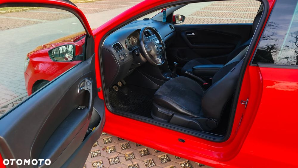 Volkswagen Polo 1.6 TDI DPF Highline - 14