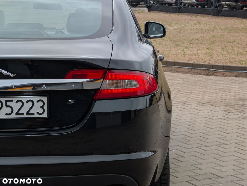Jaguar XF 3.0 V6 S Luxury - 14
