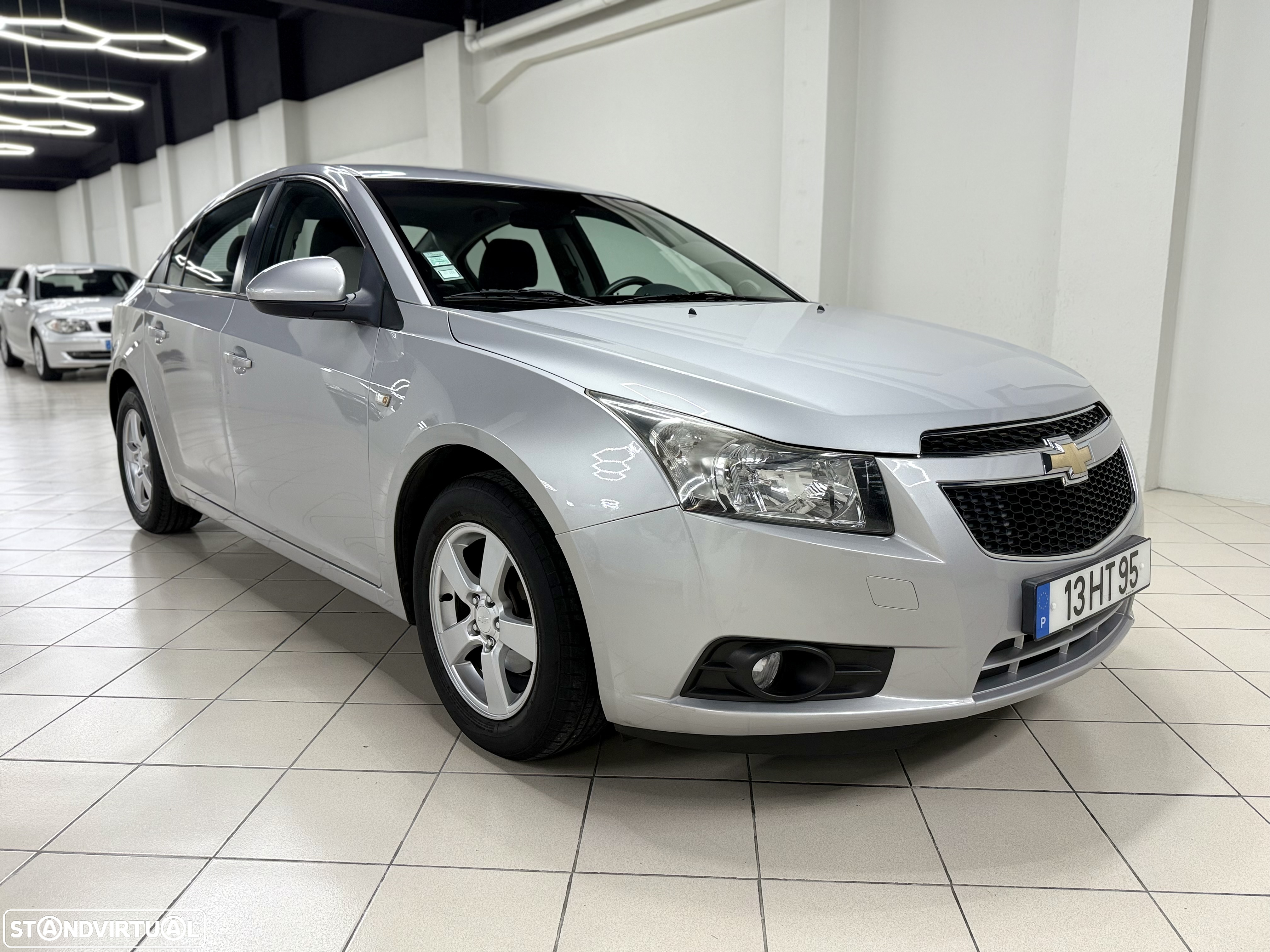 Chevrolet Cruze 1.6 LS - 5