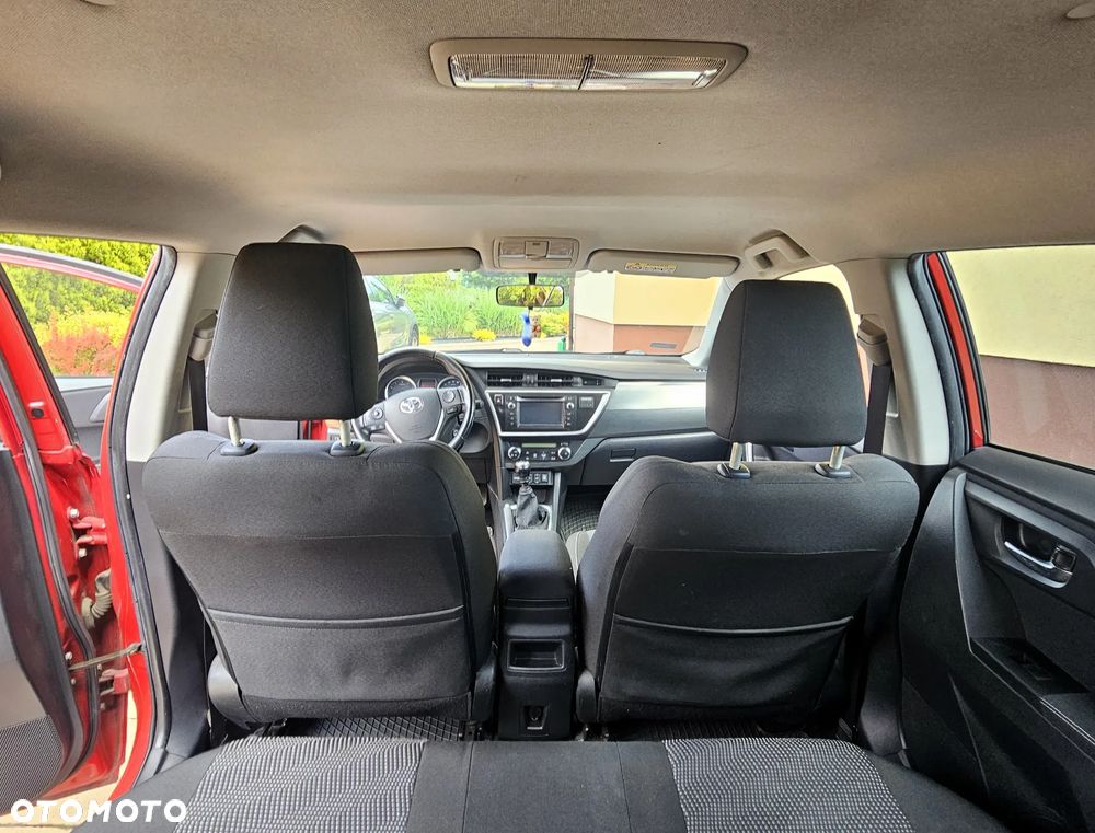Toyota Auris 1.6 Premium - 13