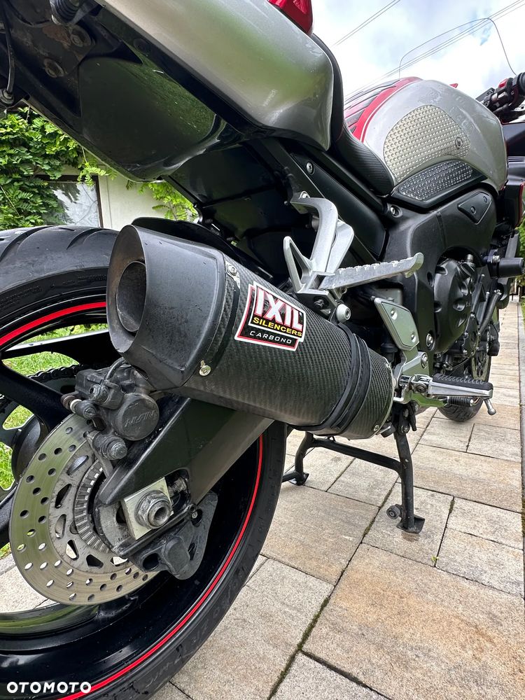 Yamaha FZ - 17