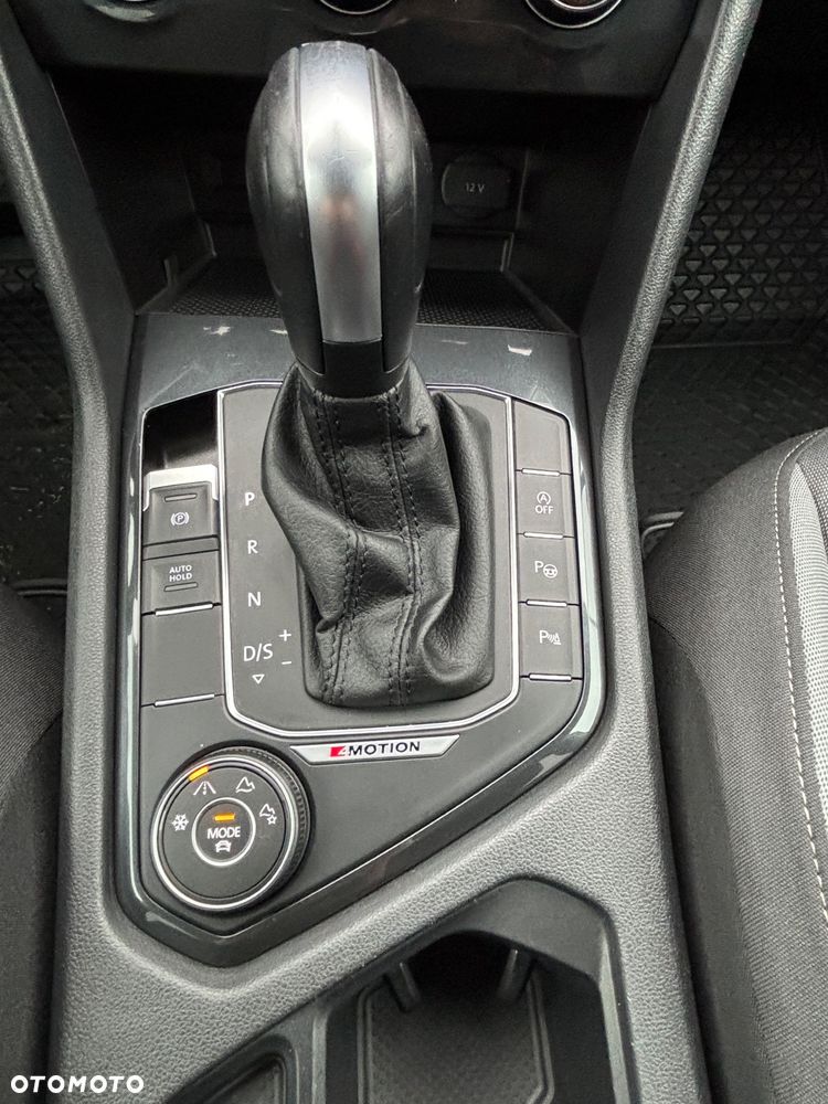 Volkswagen Tiguan 2.0 TSI OPF 4MOTION DSG R-Line - 24