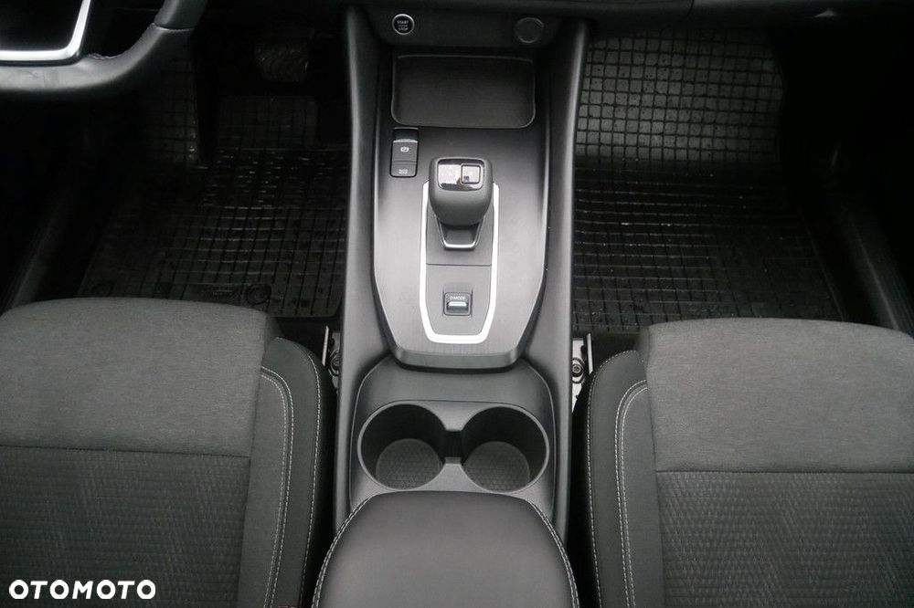 Nissan Qashqai 1.3 DIG-T MHEV N-Connecta Xtronic - 11