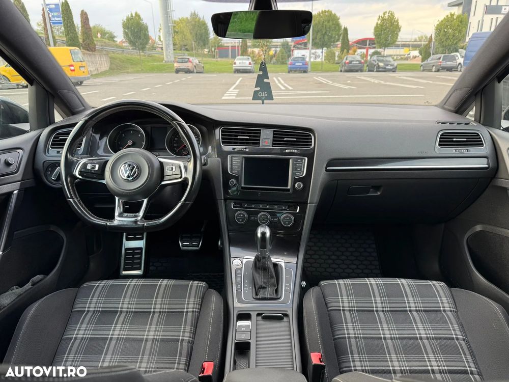 Volkswagen Golf 2.0 TDI DSG GTD - 7