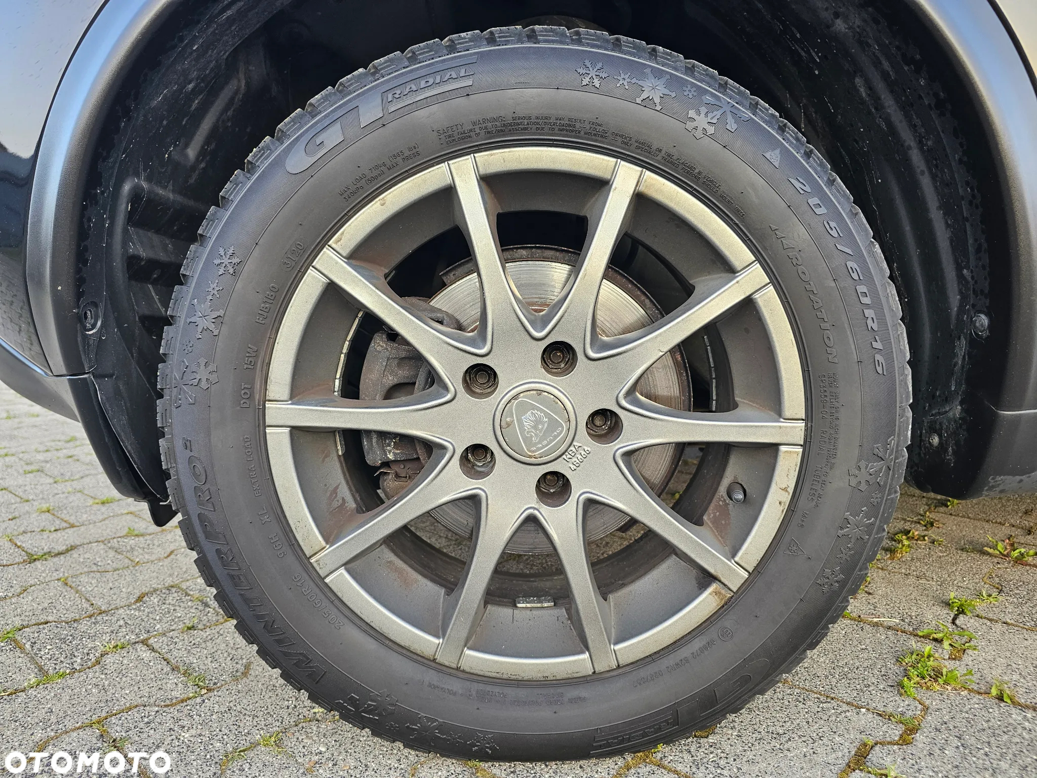 Nissan Juke 1.6 Visia - 11