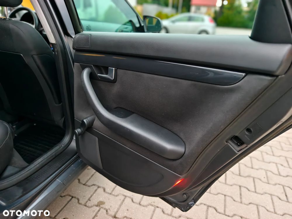 Audi A4 Limousine 2 - 21