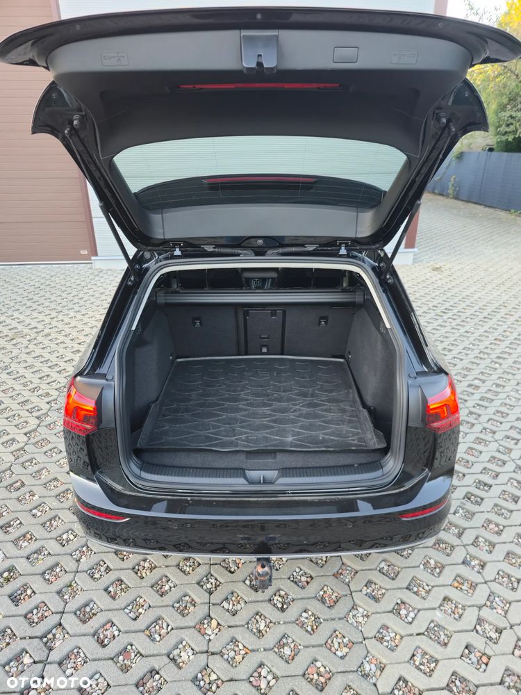 Volkswagen Golf Variant 1.5 eTSI OPF DSG Move - 22