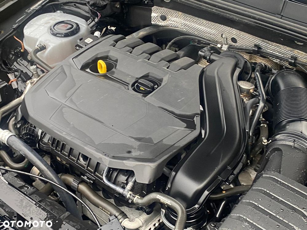 Volkswagen Golf - 12