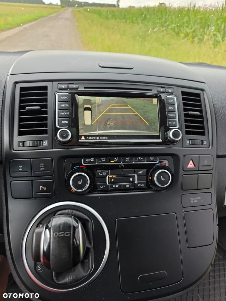 Volkswagen Multivan - 8