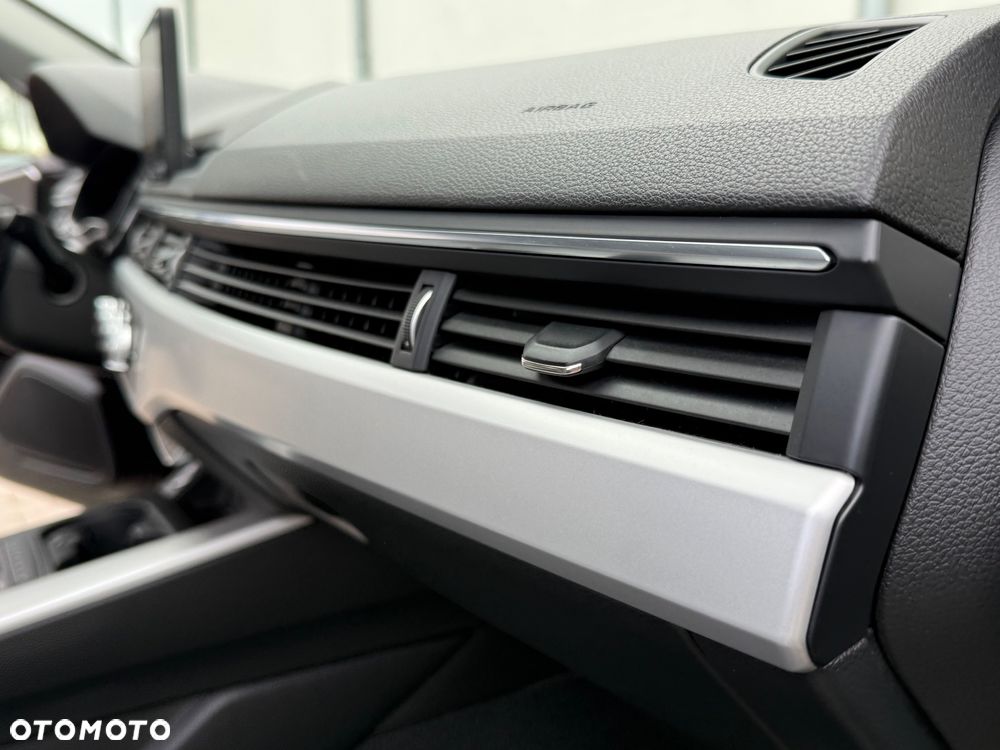 Audi A4 Avant 2.0 TDI S tronic design - 31