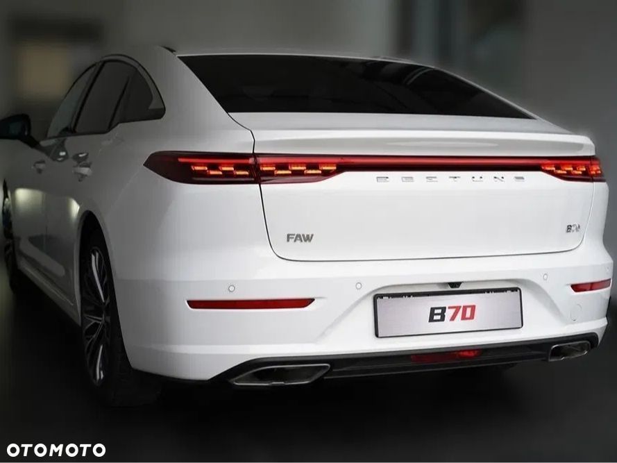 Bestune B70 2.0T Elegance - 6