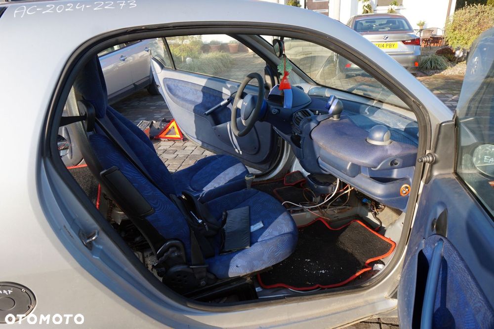 SMART FORTWO I 450 2000 EA4 0.8 CDI OM660.940 40KM 717409 CZARNY na części - 13