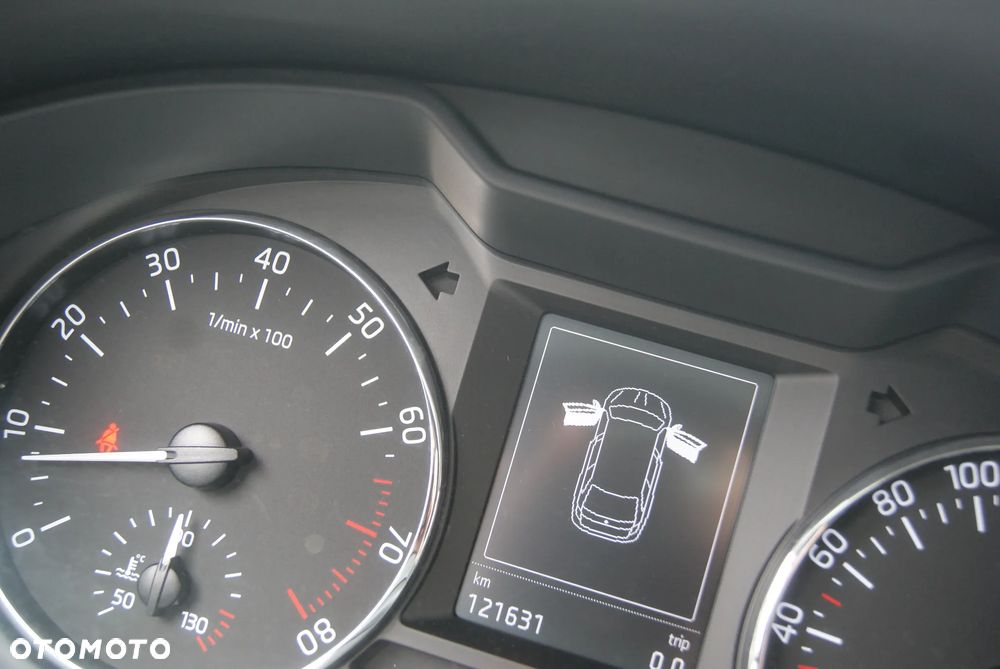 Skoda Octavia 1.2 TSI Family Plus - 24