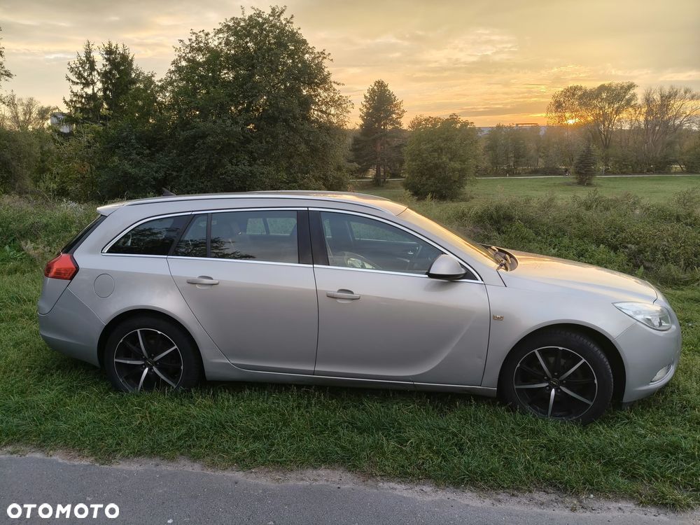 Opel Insignia - 1