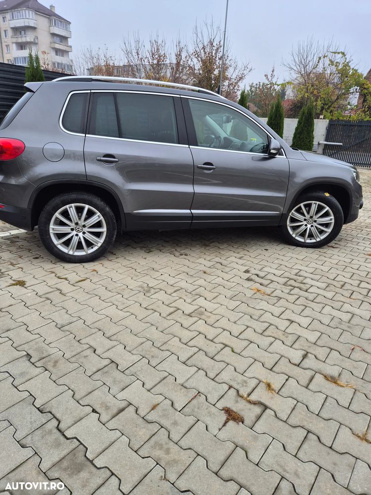 Volkswagen Tiguan - 2