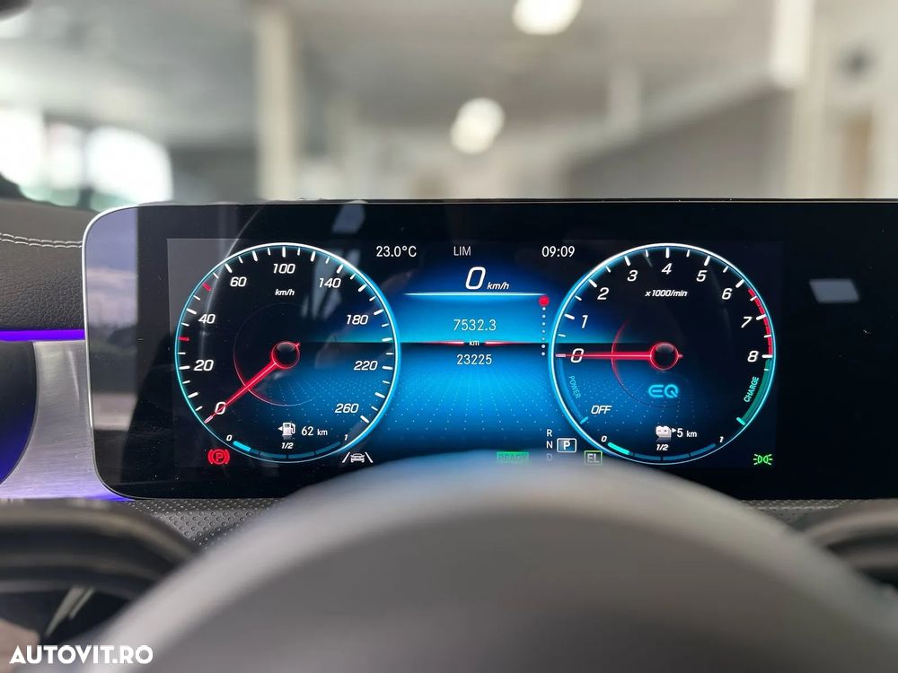 Mercedes-Benz A ver-250-e-8g--dct-amg-line - 24