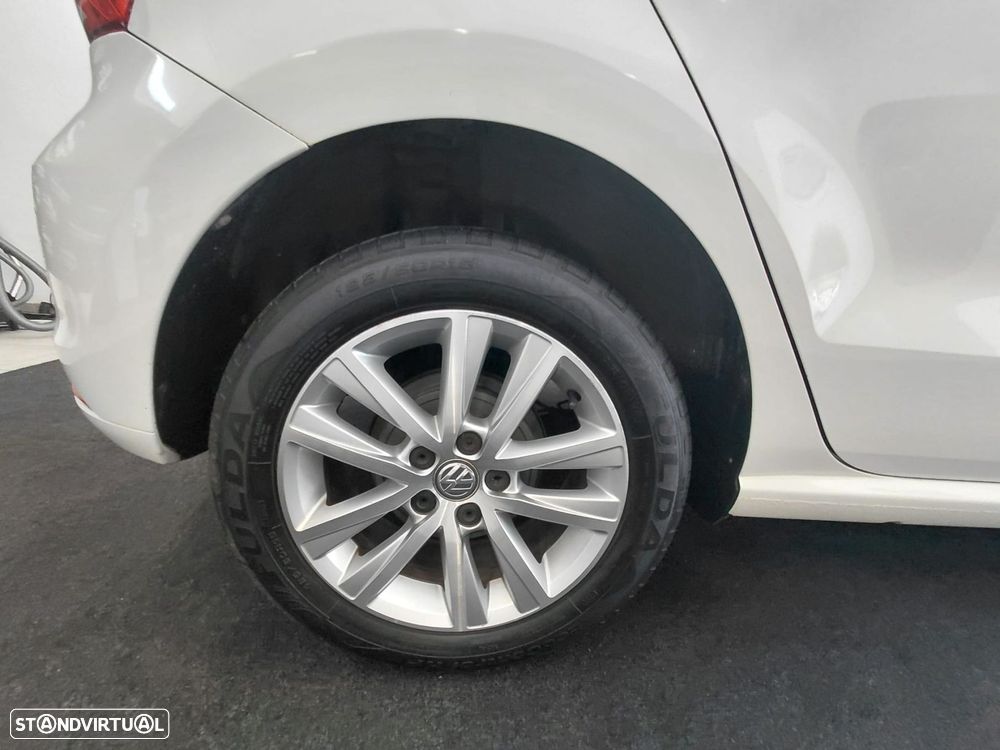 VW Polo 1.0 Confortline - 14