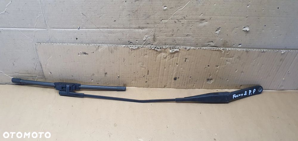 Ramie wycieraczki wycieraczka prawy przód Ford Focus MK2 4M5117526CE - 1