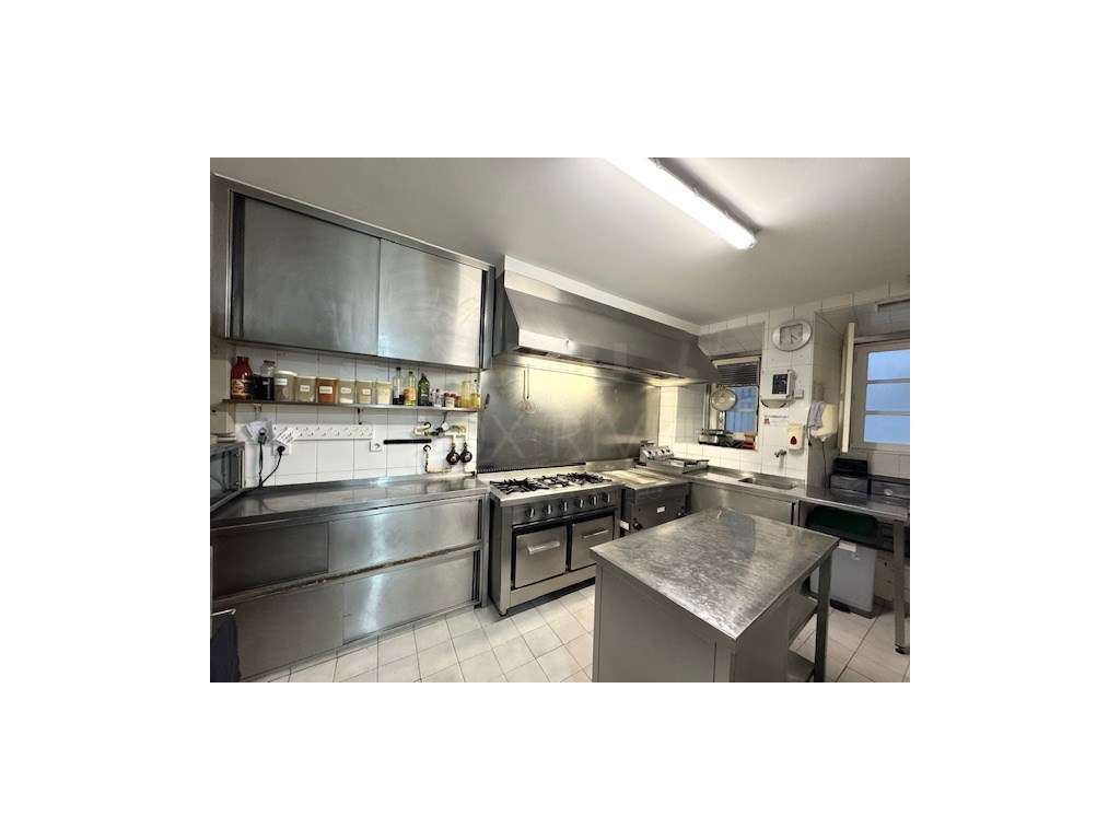 Restaurante em pleno funcionamento para Trespasse - Centro de Viana... - Grande imagem: 2/19