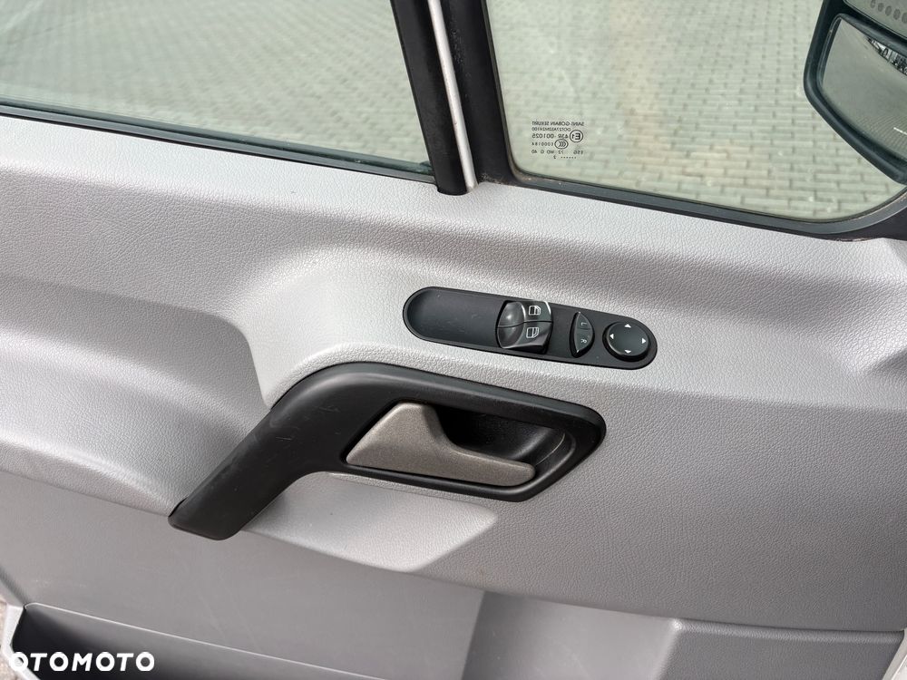 Volkswagen CRAFTER - 12