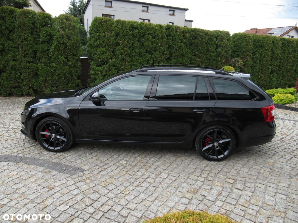 Skoda Octavia 2.0 TDI DSG RS - 11