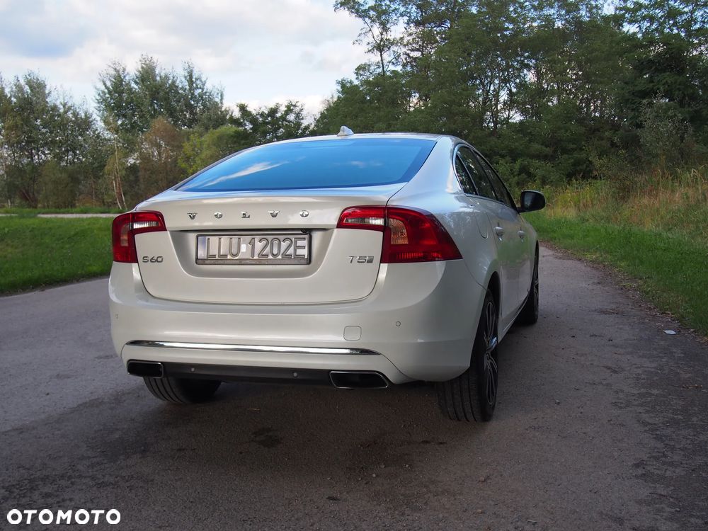 Volvo S60 - 15