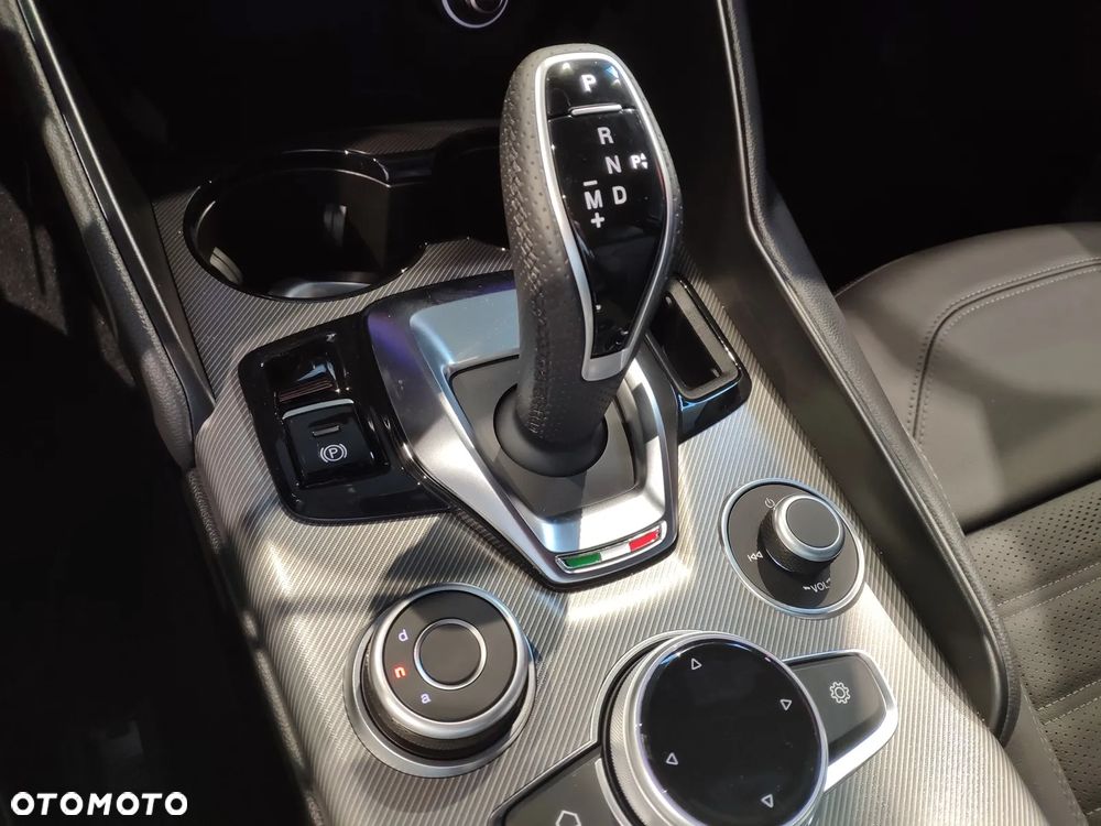 Alfa Romeo Giulia 2.0 Turbo Veloce Q4 - 19