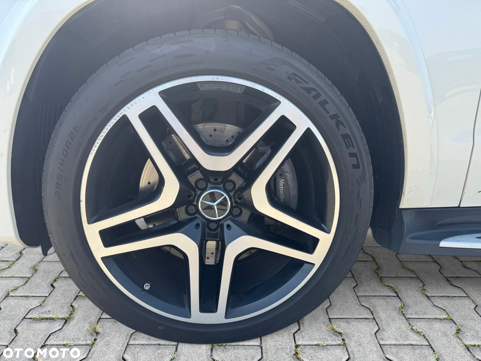 Mercedes-Benz GLS - 10