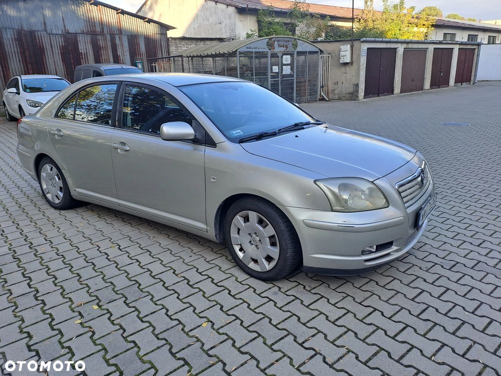 Toyota Avensis 2.0 D-4D - 3