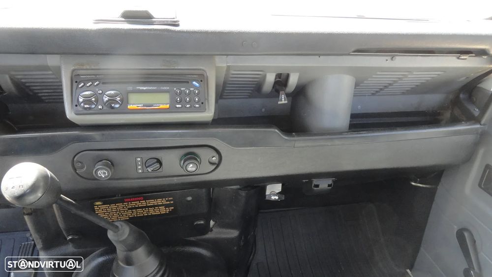 Land Rover Defender 90 2.5 TDi Metal Top - 18