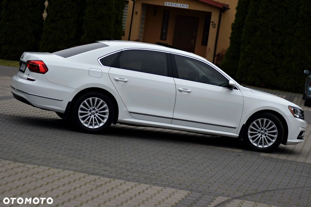 Volkswagen Passat - 22