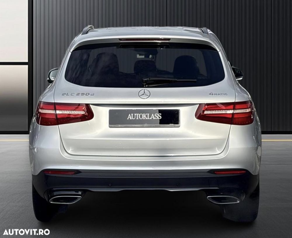 Mercedes-Benz GLC - 6